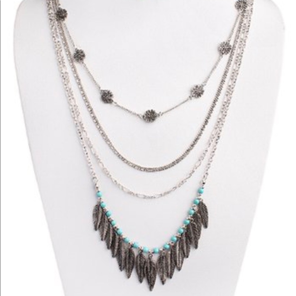 1 LEFT! Necklace and earrings set